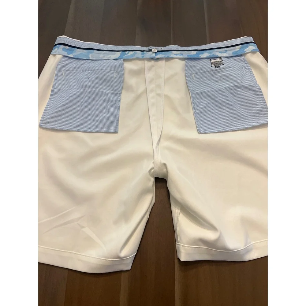 Peter Millar White Performance Golf Shorts 1922 House Embroidery Size 42
